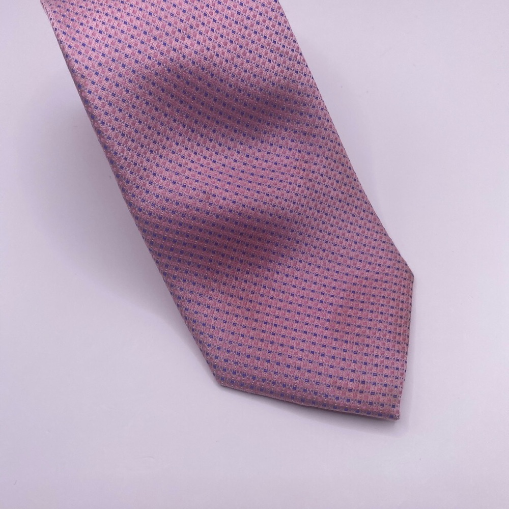 Bloomingdale's Pink and Blue Men's Tie Stained